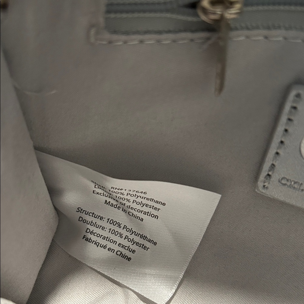 NWT CXL by Christian Lacroix Silver Park Smooth Small Clutch Wristlet Reg. $78 - Picture 4 of 12